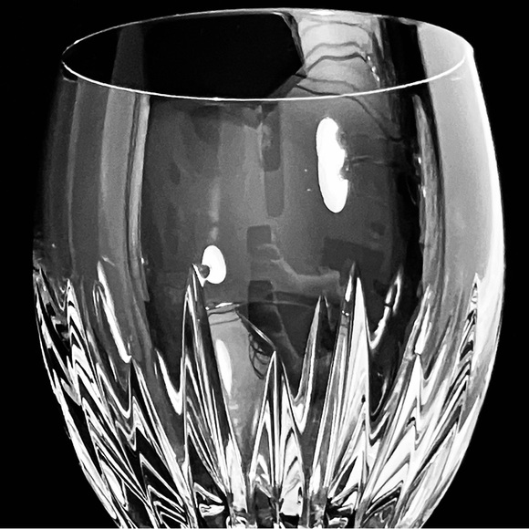 WATERFORD CRYSTAL ‘Wynnewood’ Water-Red Wine Glass / FINE IRISH CRYSTAL / Signed - Picture 4 of 11